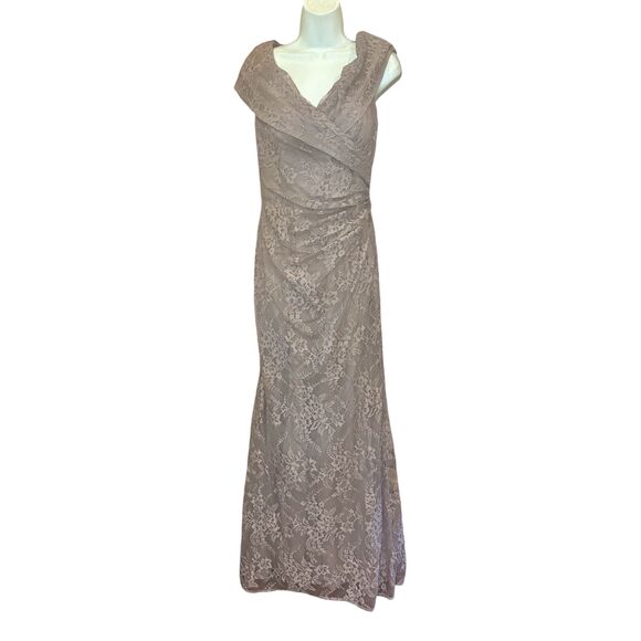NWOT La Femme Lace Wedding Gown in Brown - Picture 3 of 6